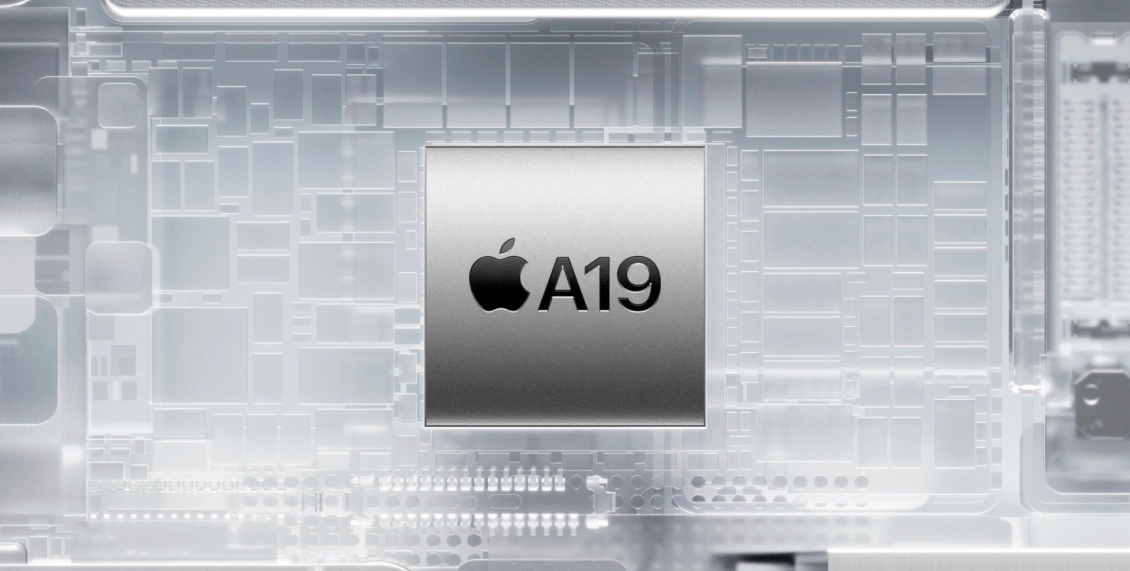 Смартфон Apple iPhone 17 256Gb White купить в Новосибирске по низкой цене