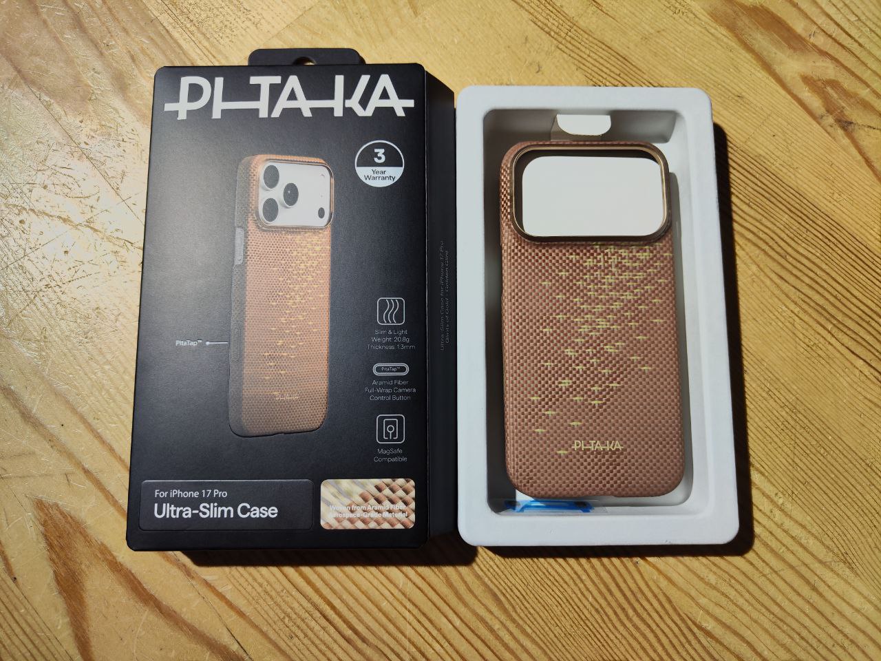Чехол для iPhone 17 Pro Max Pitaka Ultra-Slim Case, Black /Gray
