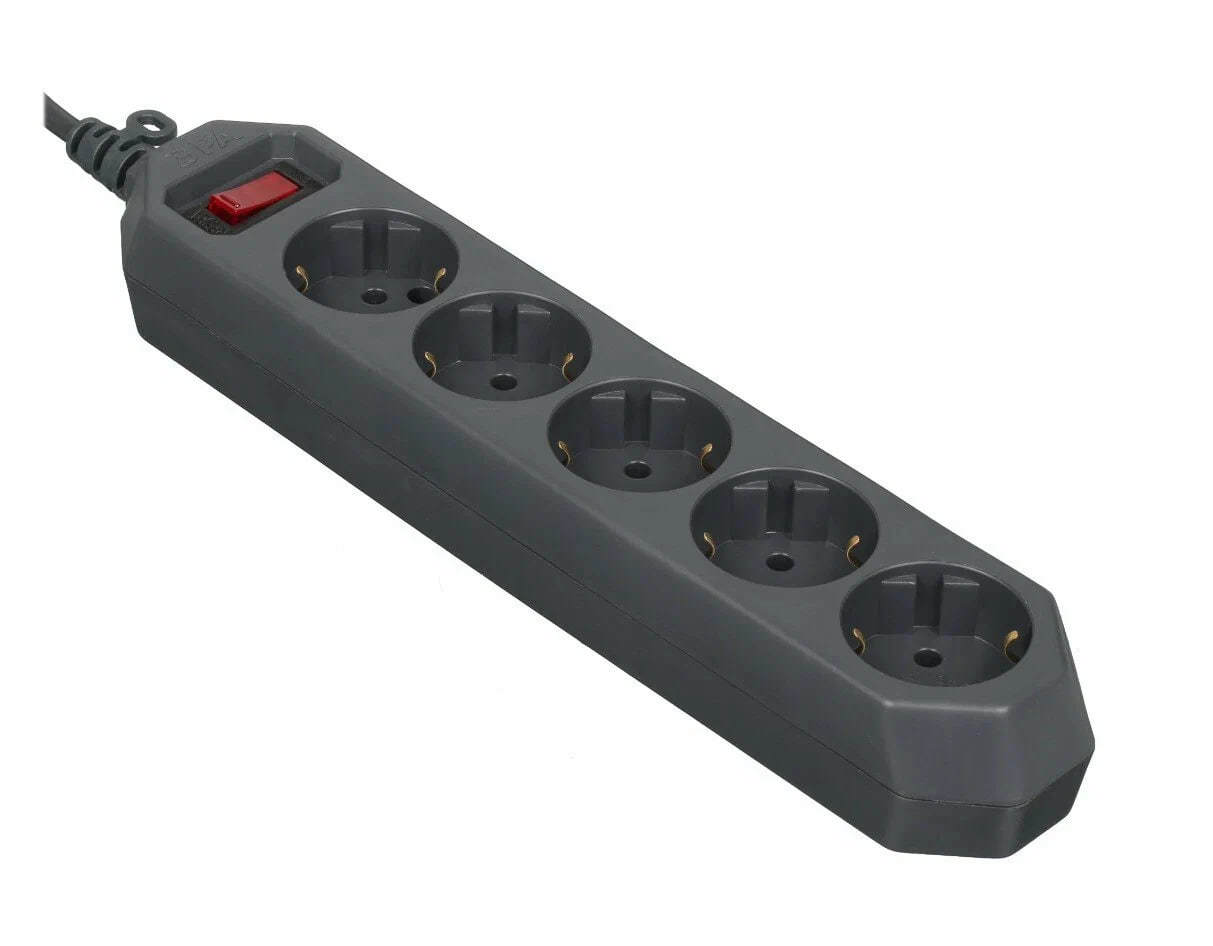 Сетевой фильтр ЭРА 2200Вт 1.5м, черный