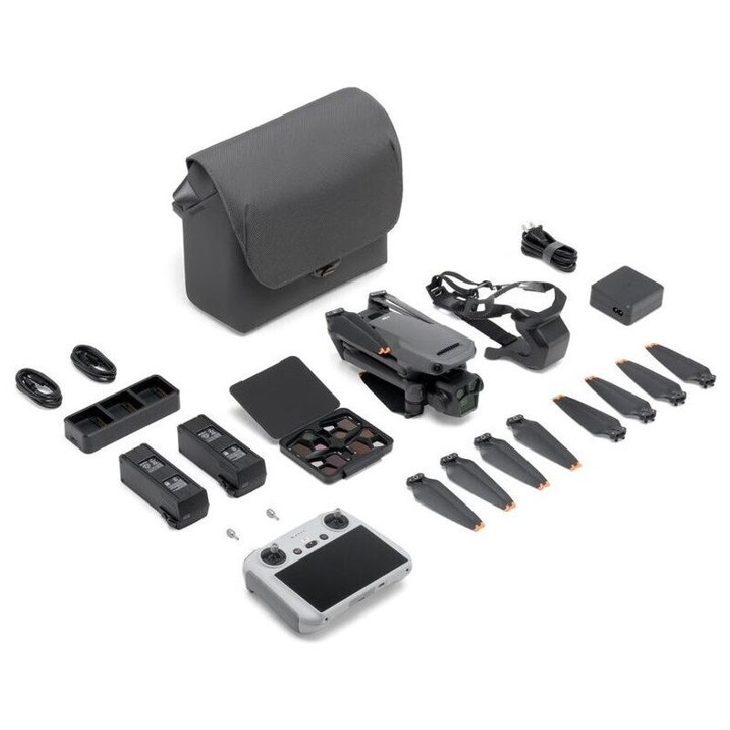 Квадрокоптер DJI Mavic 3 Pro Fly More Combo (DJI-RC)
